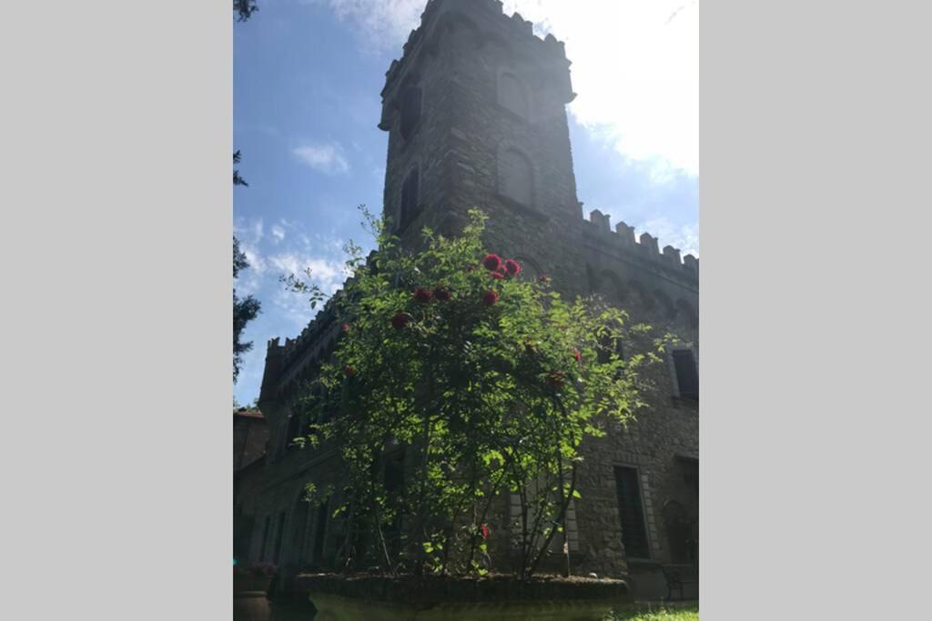 Casa La Torre Un Castello Alle Porte Di Firenze Florença Exterior foto