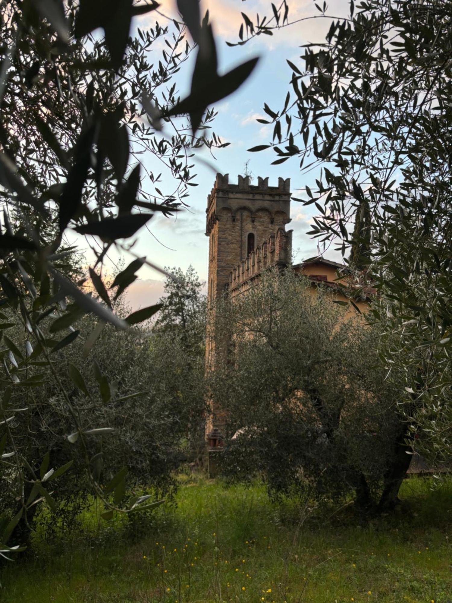 Casa La Torre Un Castello Alle Porte Di Firenze Florença Exterior foto