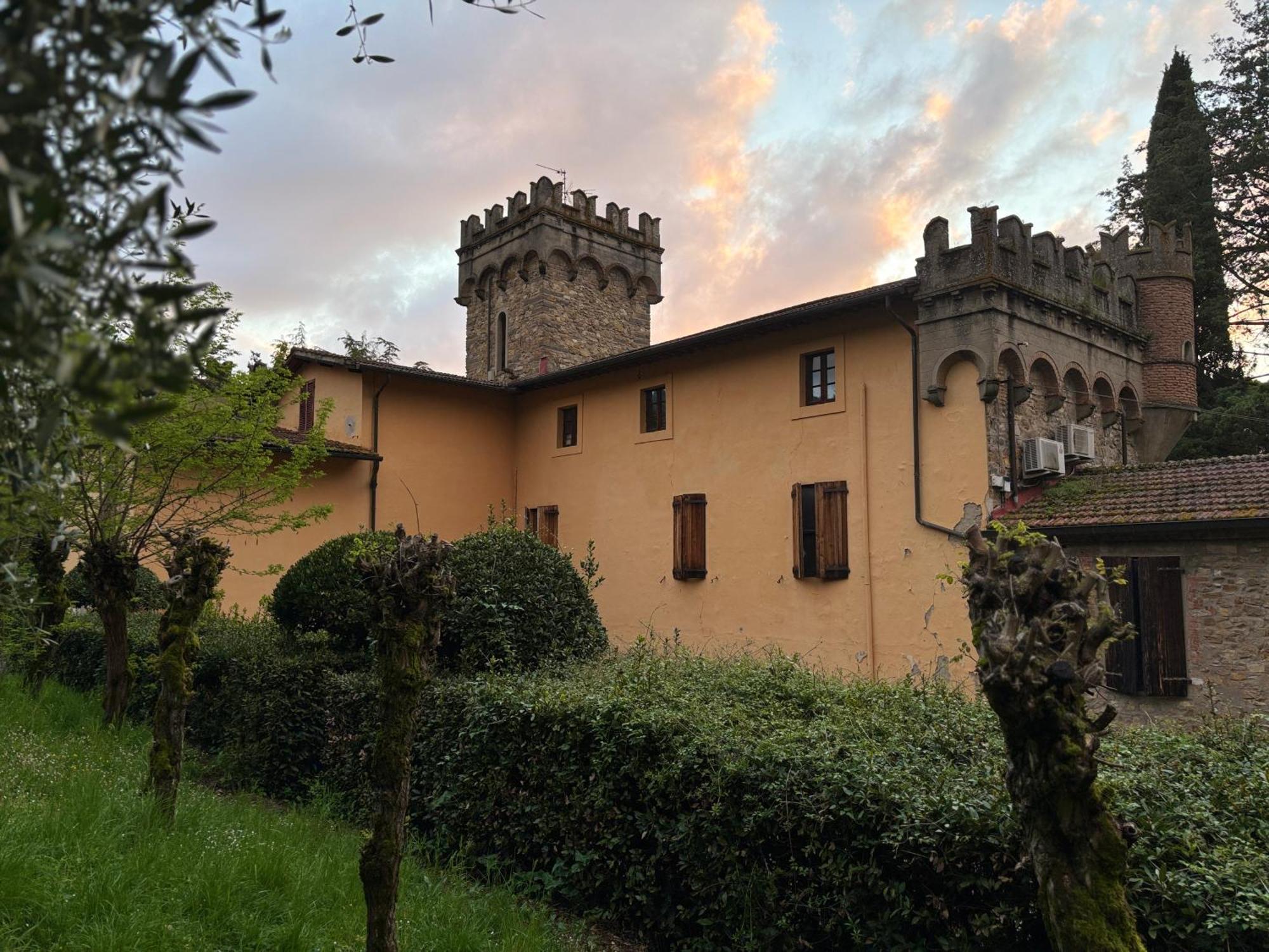Casa La Torre Un Castello Alle Porte Di Firenze Florença Exterior foto