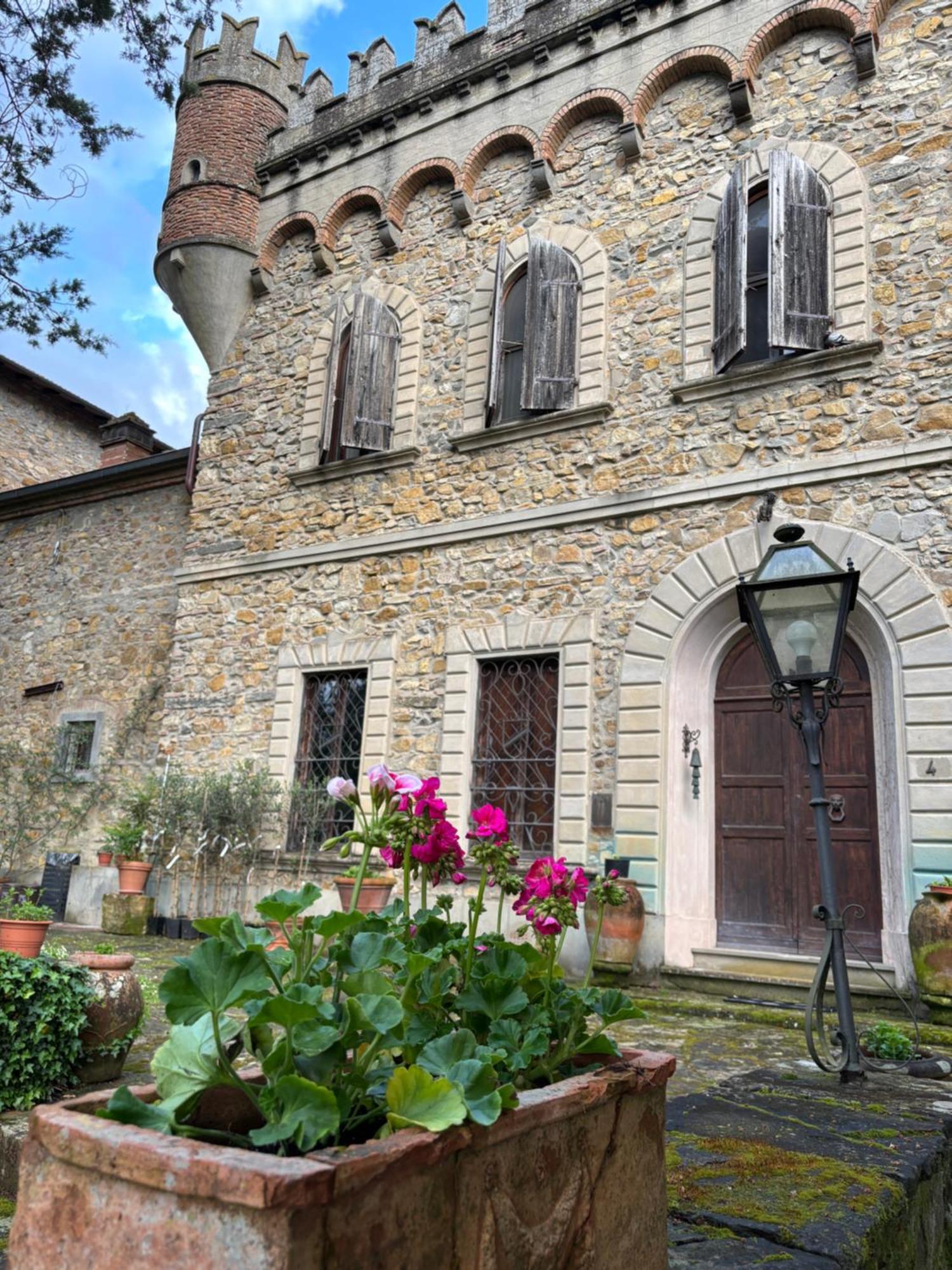 Casa La Torre Un Castello Alle Porte Di Firenze Florença Exterior foto